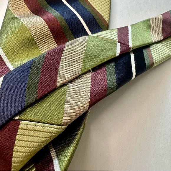Untipped Ike Behar New York Wide Green Striped Silk Tie - Picture 3 of 7